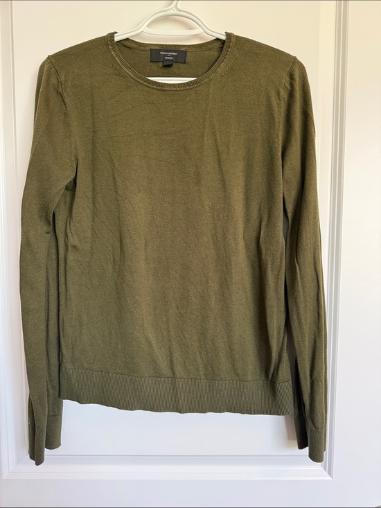 Banana Republic Sweaters - Banana Republic Olive Forever Sweater